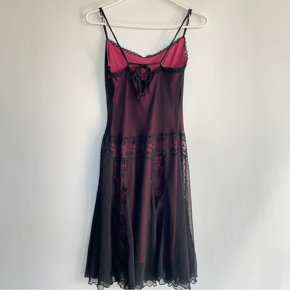 Betsey Johnson Vintage Archive Midi Dress Goth
Rare Overlay Lace Y2K 90s Size M - Picture 5 of 15